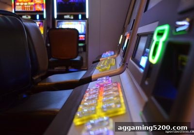 深度解析：体育博彩公司如何通过转轴设计影响玩家体验？出款被拒真相与合规策略